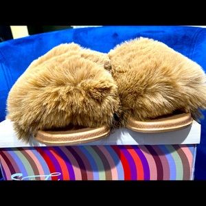Fluffy sandals